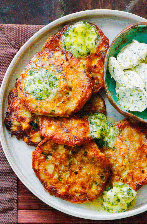 КОКОСОВЫЕ-ОЛАДЬИ-ИЗ-ПОРЕЯ-И-КУКУРУЗЫ